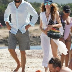 Borja Thyssen y Blanca Cuesta en Formentera durante unas vacaciones