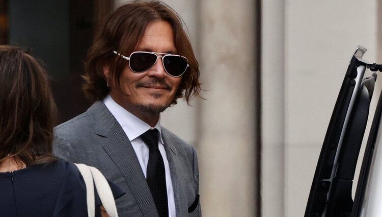 Johnny Depp lascia il tribunale