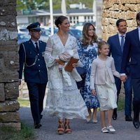 Victoria, Daniel y Estela de Suecia con Carlos Felipe y Sofía de Suecia en el 43 cumpleaños de la Princesa
