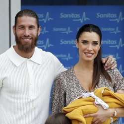 Sergio Ramos y Pilar Rubio presentan a su hijo Máximo Adriano