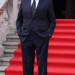 Jonathan Pryce en el estreno de 'La buena esposa' en Londres