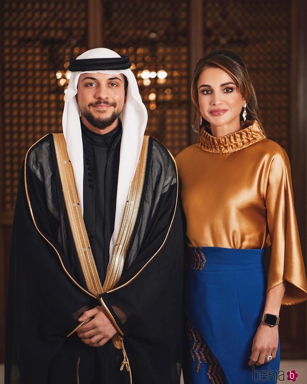 Rania de Jordania con su hijo el Príncipe Hussein