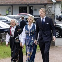 Marit Tjessem, Marius Borg y Juliane Snekkestad en la Confirmación de Sverre Magnus de Noruega