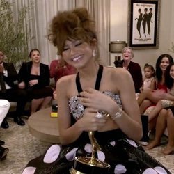 Zendaya aceptando su galardón de los Premios Emmy 2020