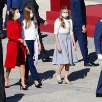 El Rey Felipe, seguido de la Reina Letizia, la Princesa Leonor y la Infanta Sofía en el Día de la Hispanidad 2020