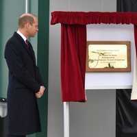 La Reina Isabel y el Príncipe Guillermo en la inauguración del Centro de Análisis Energético
