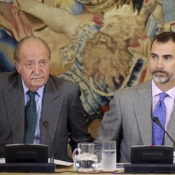 El Rey Felipe y el Rey Juan Carlos en un encuentro de COTEC en La Zarzuela