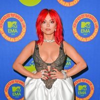 Bebe Rexha en la alfombra roja de los MTV EMA 2020