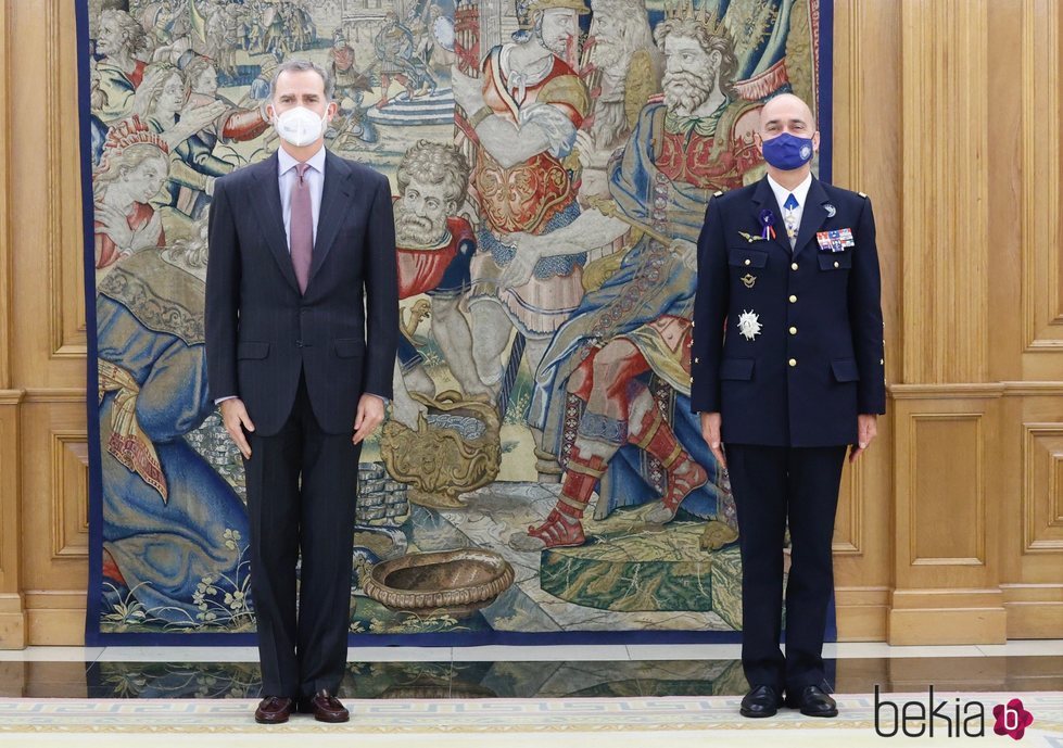 El Rey Felipe en su audiencia con el general André Lanata