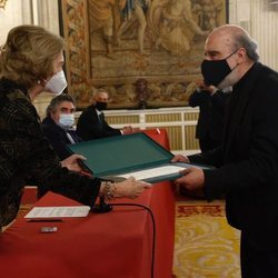 La Reina Sofía entrega a Raúl Zurita el Premio Reina Sofía de Poesía Iberoamericana