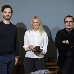 Carlos Felipe de Suecia, Andrea Brodin y Oscar Kylberg en la presentación de la marca NJRD