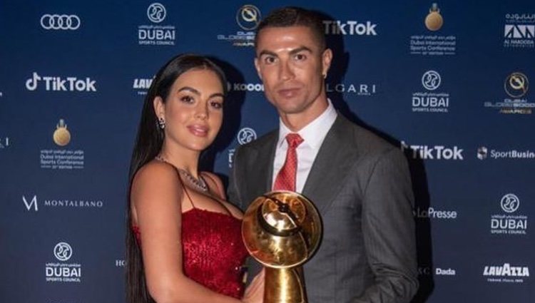 Cristiano Ronaldo y Georgina Rodríguez en la entrega de los Premios Globe Soccer 2020 de Dubai