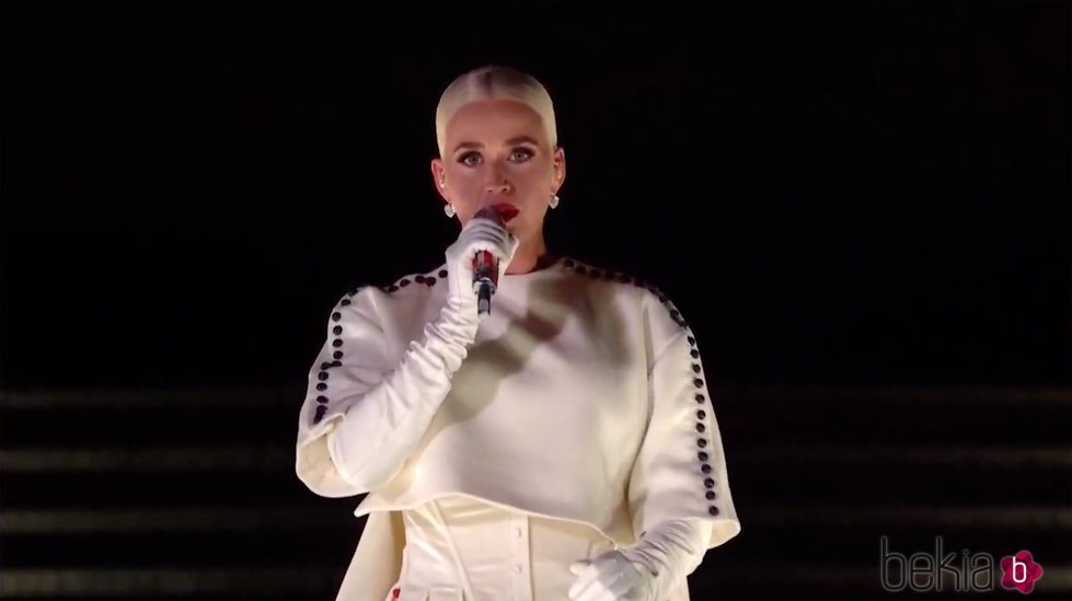 Katy Perry cantando en la toma de posesión de Joe Biden
