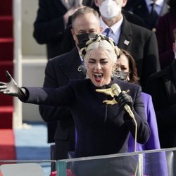 Lady Gaga cantando en la toma de posesión de Joe Biden