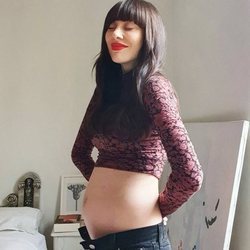 Natalia Ferviú anunciando su primer embarazo