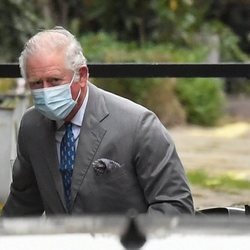 El Príncipe Carlos visita al Duque de Edimburgo en el hospital