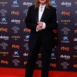 Emma Suárez en la alfombra roja de los Goya 2021