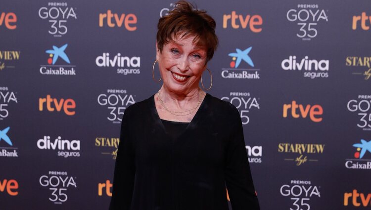Verónica Forqué en la alfombra roja de los Goya 2021