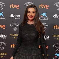 Ángela Molina en la alfombra roja de los Goya 2021