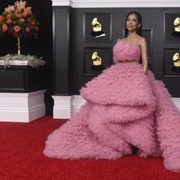 Jhené Aiko en la alfombra roja de los premios Grammy 2021