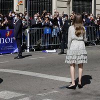 La Princesa Leonor saludando a la ciudadanía en su primer acto oficial en solitario