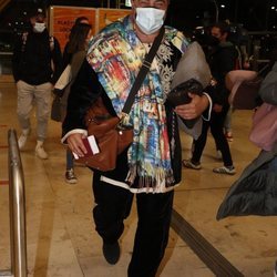 Antonio Canales en el aeropuerto de Madrid para irse a 'Supervivientes 2021'