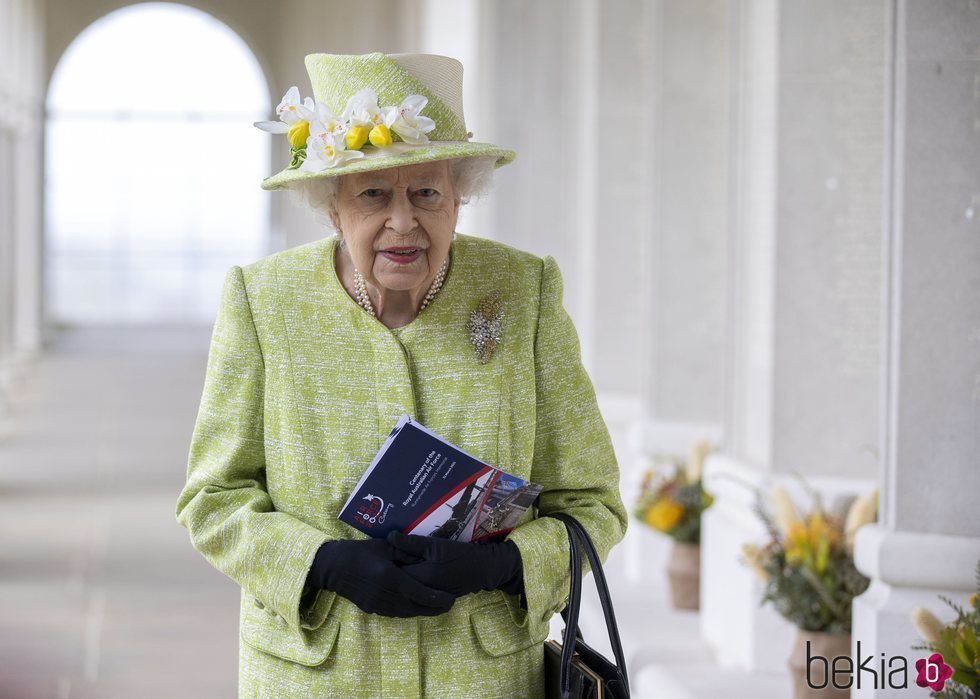 La Reina Isabel acudiendo al primer acto oficial de 2021