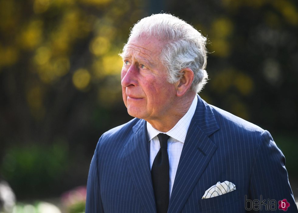 El Príncipe Carlos se emociona con todos los detalles en señal de homenaje hacia el Duque de Edimburgo