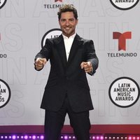 David Bisbal en la alfombra roja de los Latin American Music Awards 2021