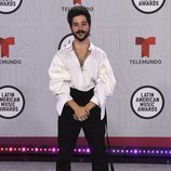 Camilo en la alfombra roja de los Latin American Music Awards 2021
