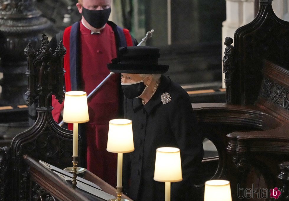 La Reina Isabel durante el funeral del Duque de Edimburgo