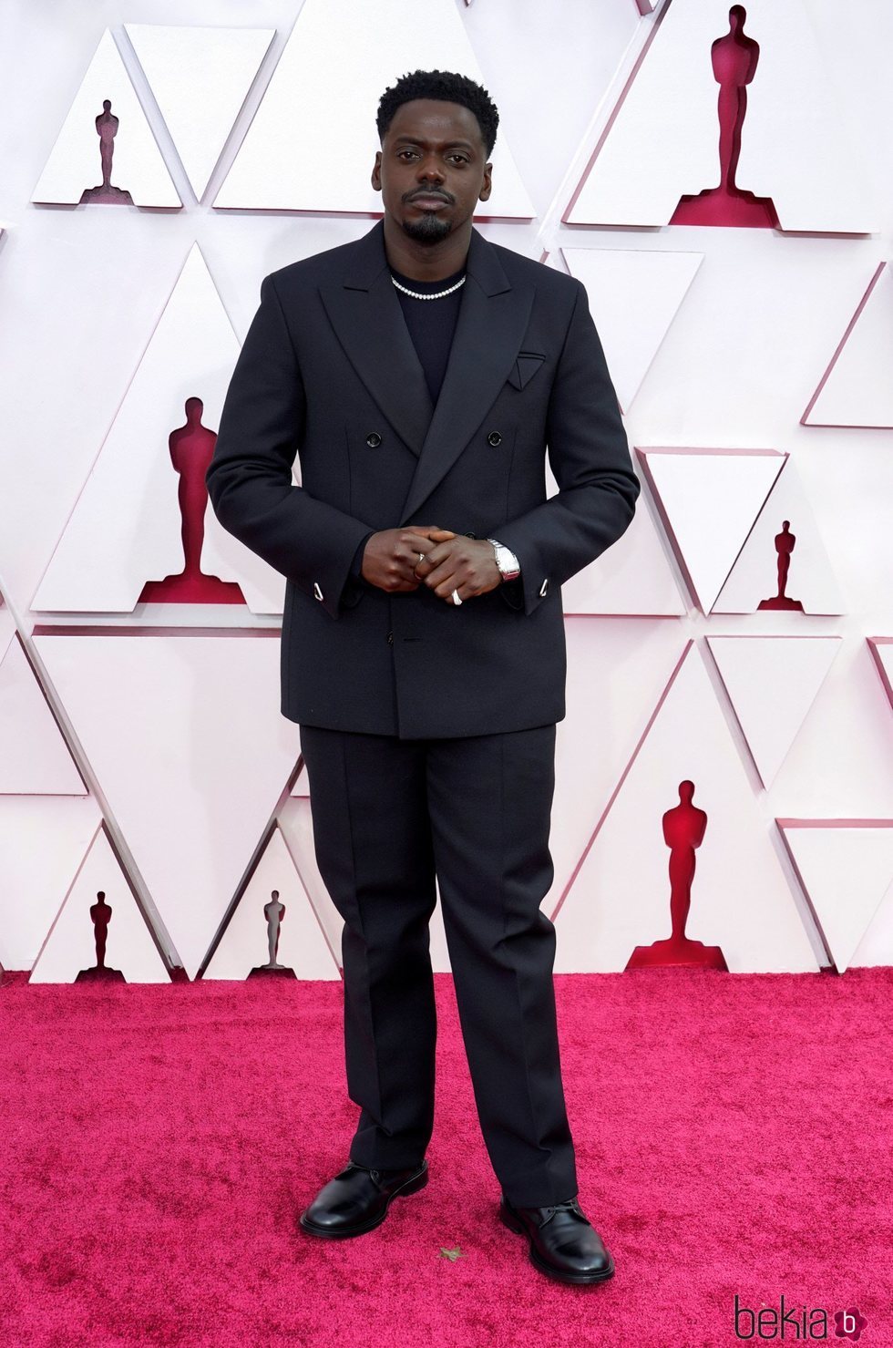 Daniel Kaluuya en la alfombra roja de los Premios Oscar 2021