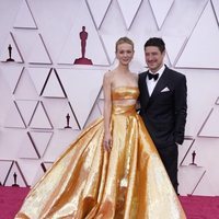Carey Mulligan y Marcus Mumford en la alfombra roja de los Premios Oscar 2021