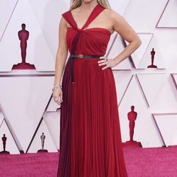 Reese Witherspoon en la alfombra roja de los Premios Oscar 2021