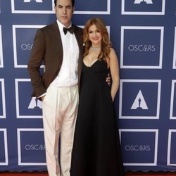 Sacha Baron Cohen e Isla Fisher en el visionado de los Premios Oscar 2021 en Sidney