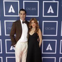 Sacha Baron Cohen e Isla Fisher en el visionado de los Premios Oscar 2021 en Sidney