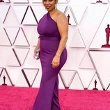 Jamika Wilson en la alfombra roja de los Premios Oscar 2021