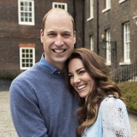 El Príncipe Guillermo y Kate Middleton en su décimo aniversario de boda en Kensington Palace
