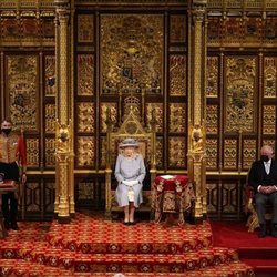 La Reina Isabel, el Príncipe Carlos y Camilla Parker en la Apertura del Parlamento 2021