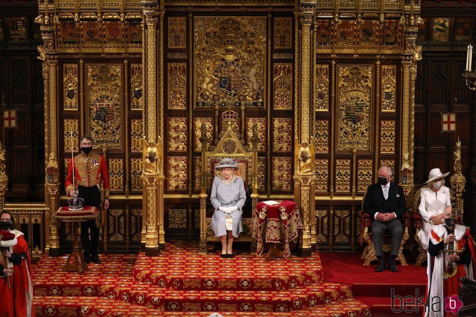 La Reina Isabel, el Príncipe Carlos y Camilla Parker en la Apertura del Parlamento 2021