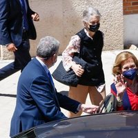 La Reina Sofía acompaña a Irene de Grecia a vacunarse