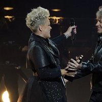 Pink y Jon Bon Jovi en los Billboard Music Awards 2021