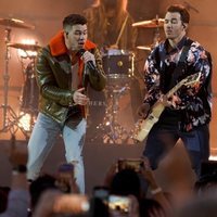 Los Jonas Brothers actúan como broche final a los Billboard Music Awards 2021