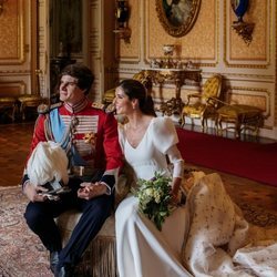 Carlos Fitz-James Stuart y Belén Corsini en su boda en el Palacio de Liria
