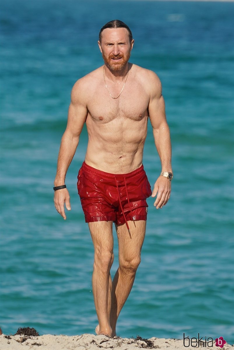 David Guetta con el torso desnudo en Miami