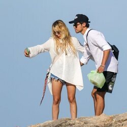Danna Paola y Álex Hoyer en Ibiza