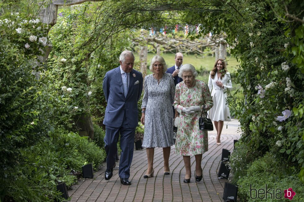 La Reina Isabel, el Príncipe Carlos, Camilla Parker, el Príncipe Guillermo y Kate Middleton en la Cumbre del G7