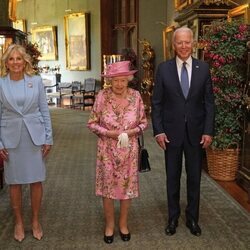 La Reina Isabel con Joe y Jill Biden en Windsor Castle