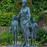 La estatua de Lady Di en Kensington Palace