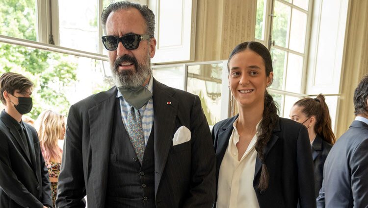Jaime de Marichalar y su hija Victoria Federica en el desfile de Alta Costura de Dior Otoño/Invierno 2021